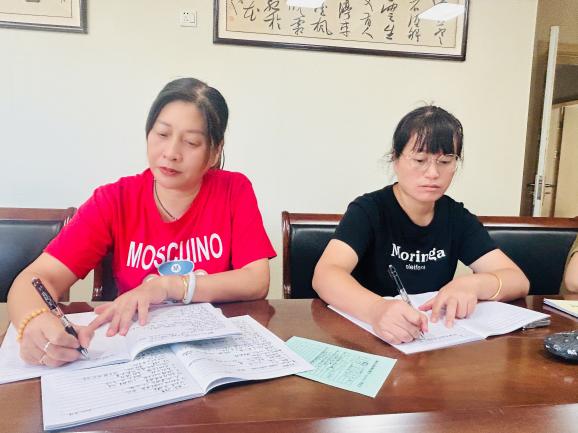 240924悦读经典 共享成长——栖霞幼儿园五福园业务学习活动_html_185ec686.jpg