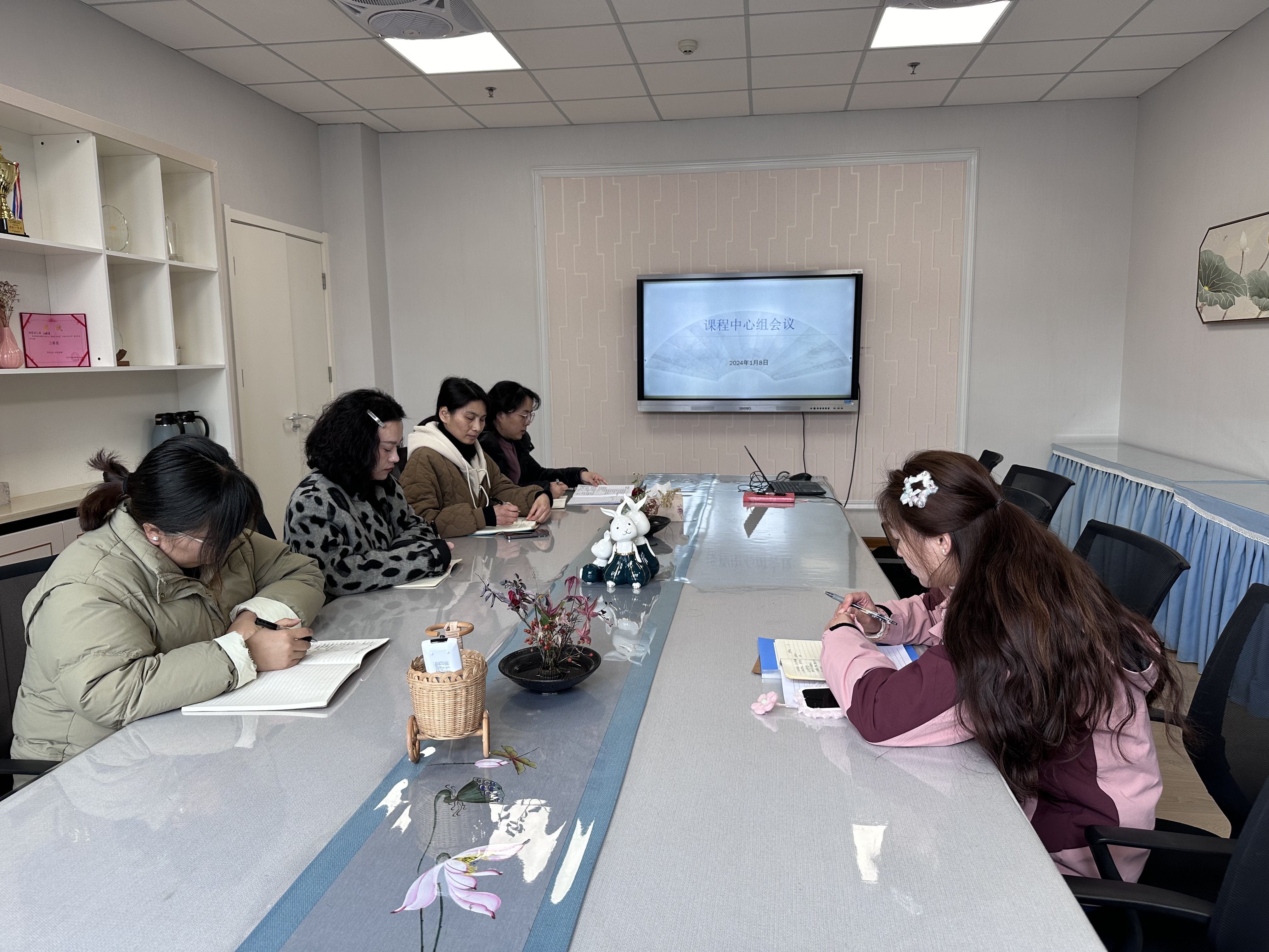 230108聚焦课程审议，聚力评估推进——栖霞幼儿园翡翠天域园课程中心组活动_html_m5618cc3f.jpg