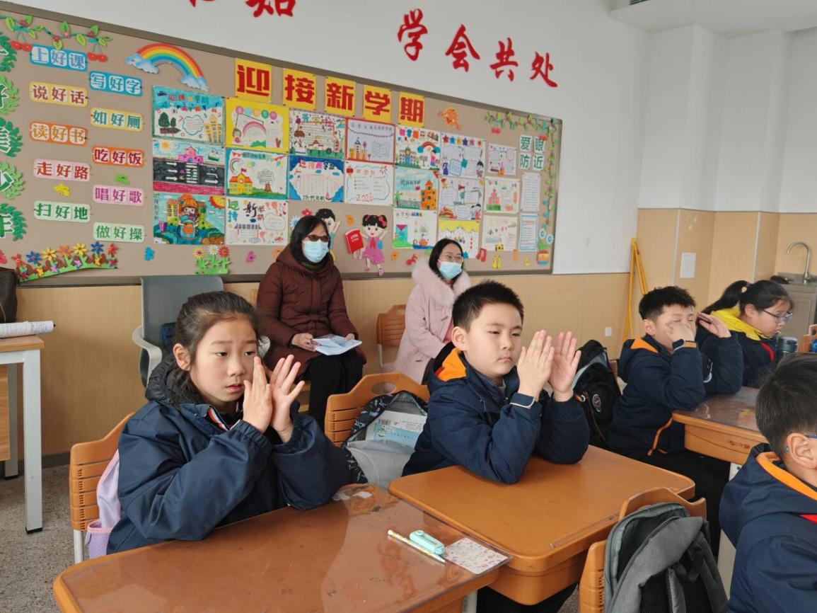 【湖畔·协同育人】开学启新程，督导促提升——金陵小学（仙林湖校区）2月专项督导_html_m518855da.jpg