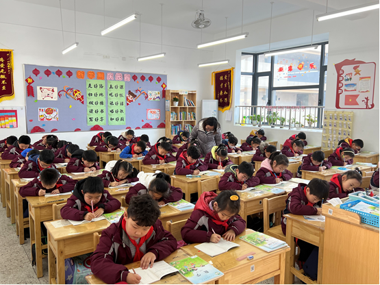 【博学广志】“开放课堂”显精彩  教学研讨展新篇——金陵小学（广志路校区）“开放课堂”活动侧记_html_de43982.png