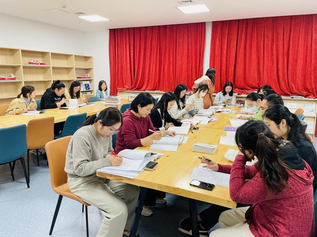 【博学广志】以课启程  踔厉深耕语文教研之路——金陵小学广志路校区语文组校本教研活动_html_22031a86.jpg