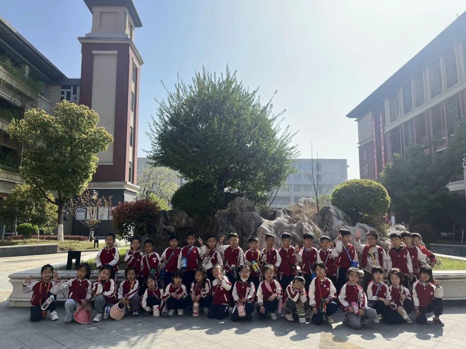 【湖畔·协同育人】幼小有约，衔接成长——金陵小学（仙林湖校区）与幼儿园幼小科学衔接交流活动_html_45b78ff.jpg