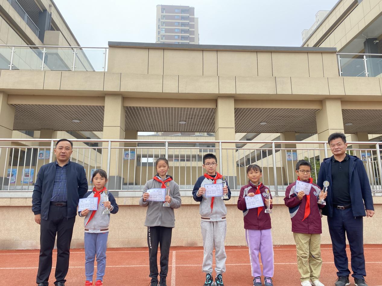 【博学广志】基于敏感期的运动干预方案对小学生体质健康影响的比较研究——校本主题研训教研活动（二）_html_fd1725f.jpg