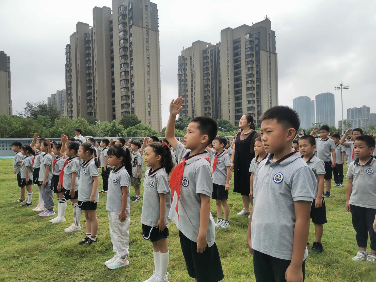 【湖畔·学生活动】“童你一起  遇见成长”——金陵小学（仙林湖校区）2023年秋季开学典礼暨新生入学仪式_html_b5123ae.jpg