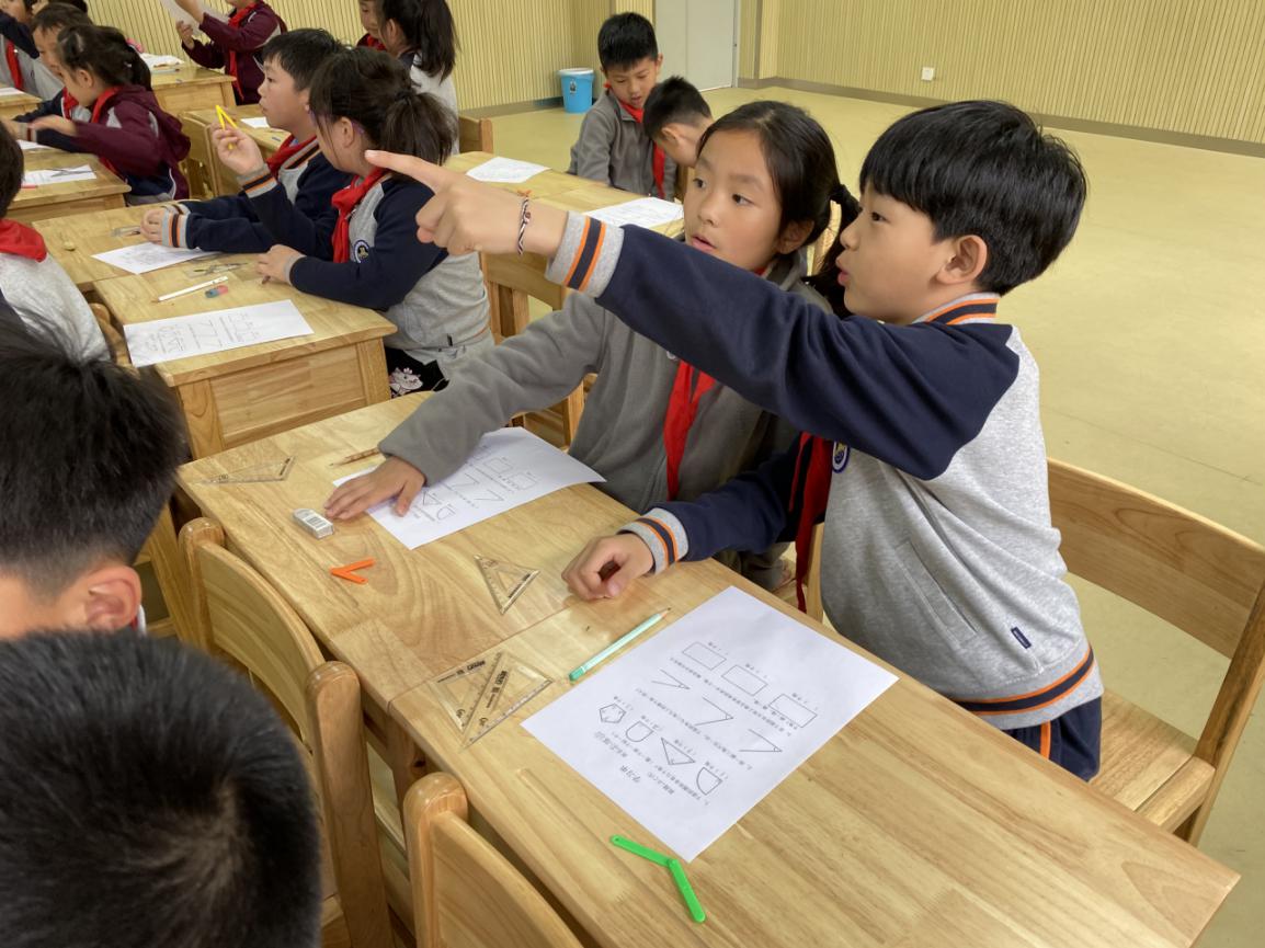 【湖畔光影】数学校本研修之课例研讨（123）_html_4088417f.jpg
