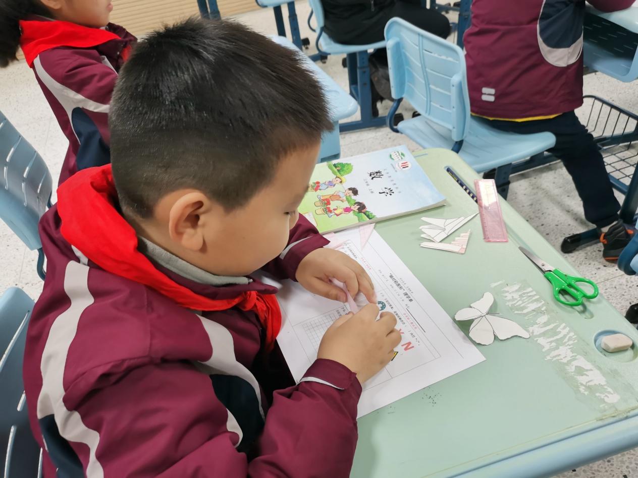 【博学广志】图形彰智慧，几何显素养——金陵小学广志路校区数学组教学实践（十）_html_m71209e87.jpg
