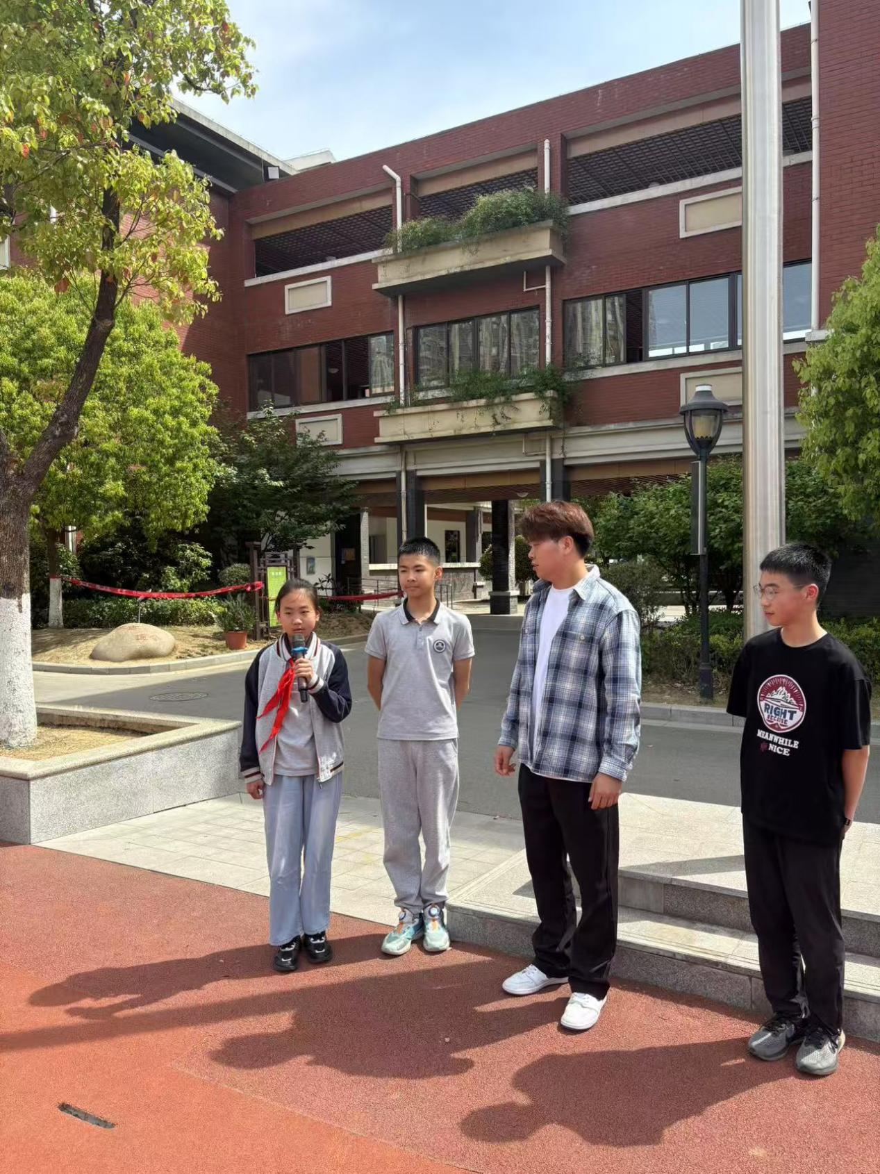 【湖畔·共佑安全】防震减灾育于心 安全演练践于行——南京市金陵小学（仙林湖校区）开展地震防灾演练活动_html_m5e307c6b.jpg