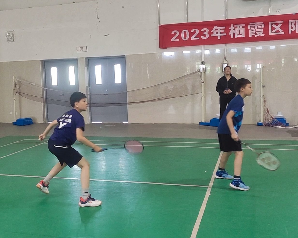 【博学广志】超越自我 无“羽”伦比——金陵小学广志路校区参加栖霞区阳光体育节校园羽毛球比赛_html_348a39c.jpg