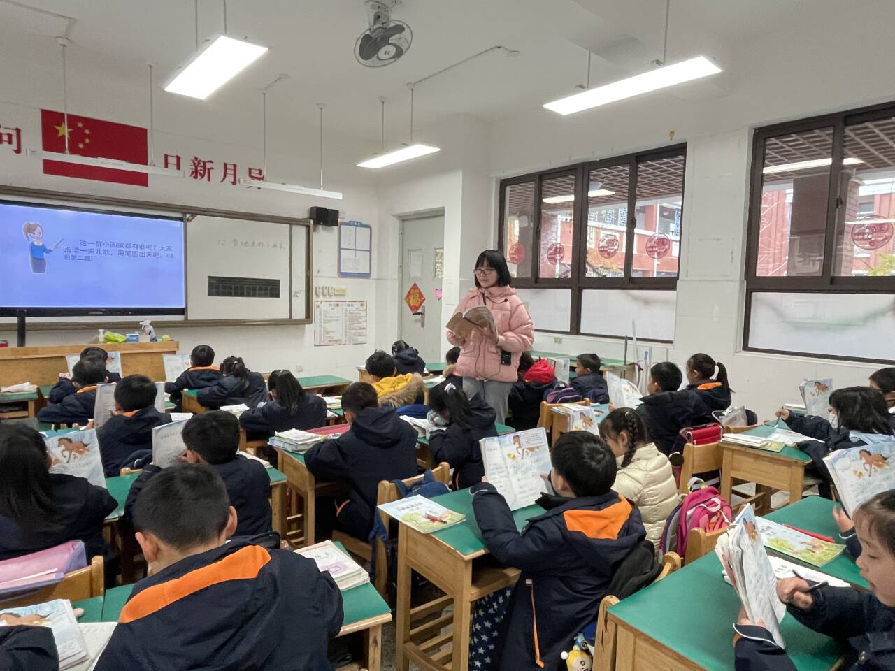 【湖畔·童化课堂】研讨出真知 同心促发展——记金陵小学（仙林湖校区）一年级语文组教研活动_html_m1dcc1232.jpg