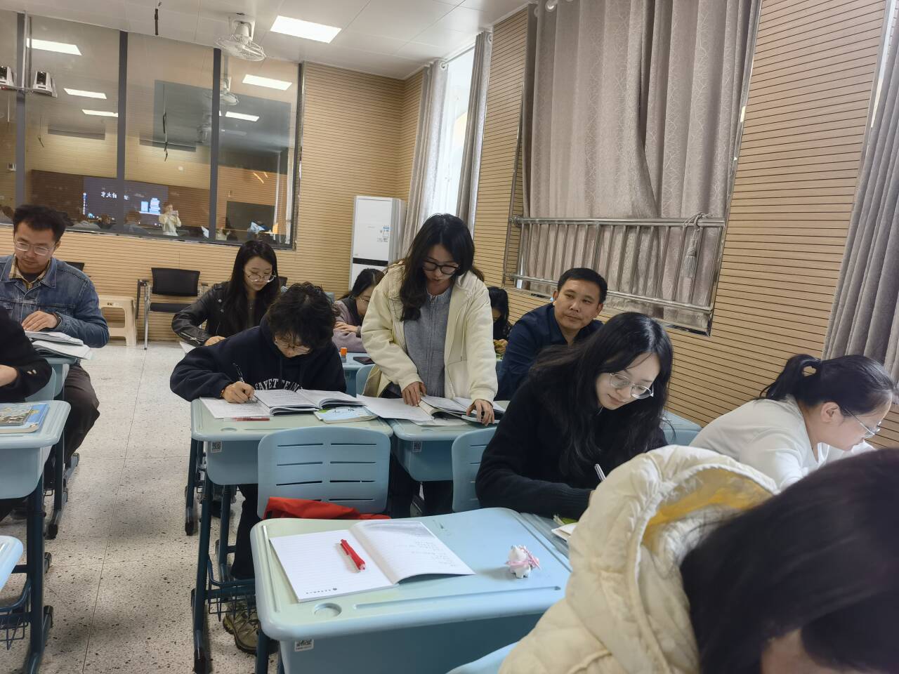 【博学广志】聚焦单元备课，共促教学成长——记金陵小学广志路校区数学组教研（4）_html_m1282e55d.jpg