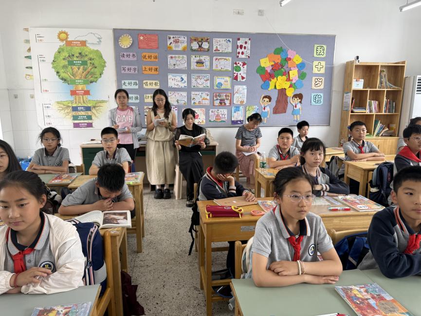【博学广志】传承英雄精神汲取奋进力量——金陵小学广志路校区语文组校本研修活动_html_m1d322691.jpg