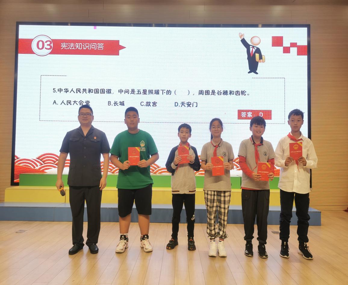 2022.5.27【湖畔光影】为青春护航 守护少年共成长_html_2e3302c1.jpg