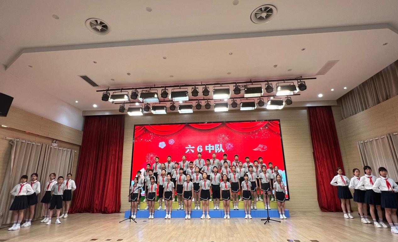 【湖畔光影】喜迎二十大 红歌献给党——六年级红歌合唱比赛_html_m4cf621d1.jpg