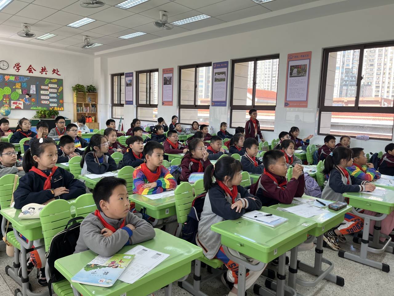 【湖畔﹒童化课堂】讲清算理 掌握算法——数学校本研修之课例研讨（182）_html_2ac53f19.jpg
