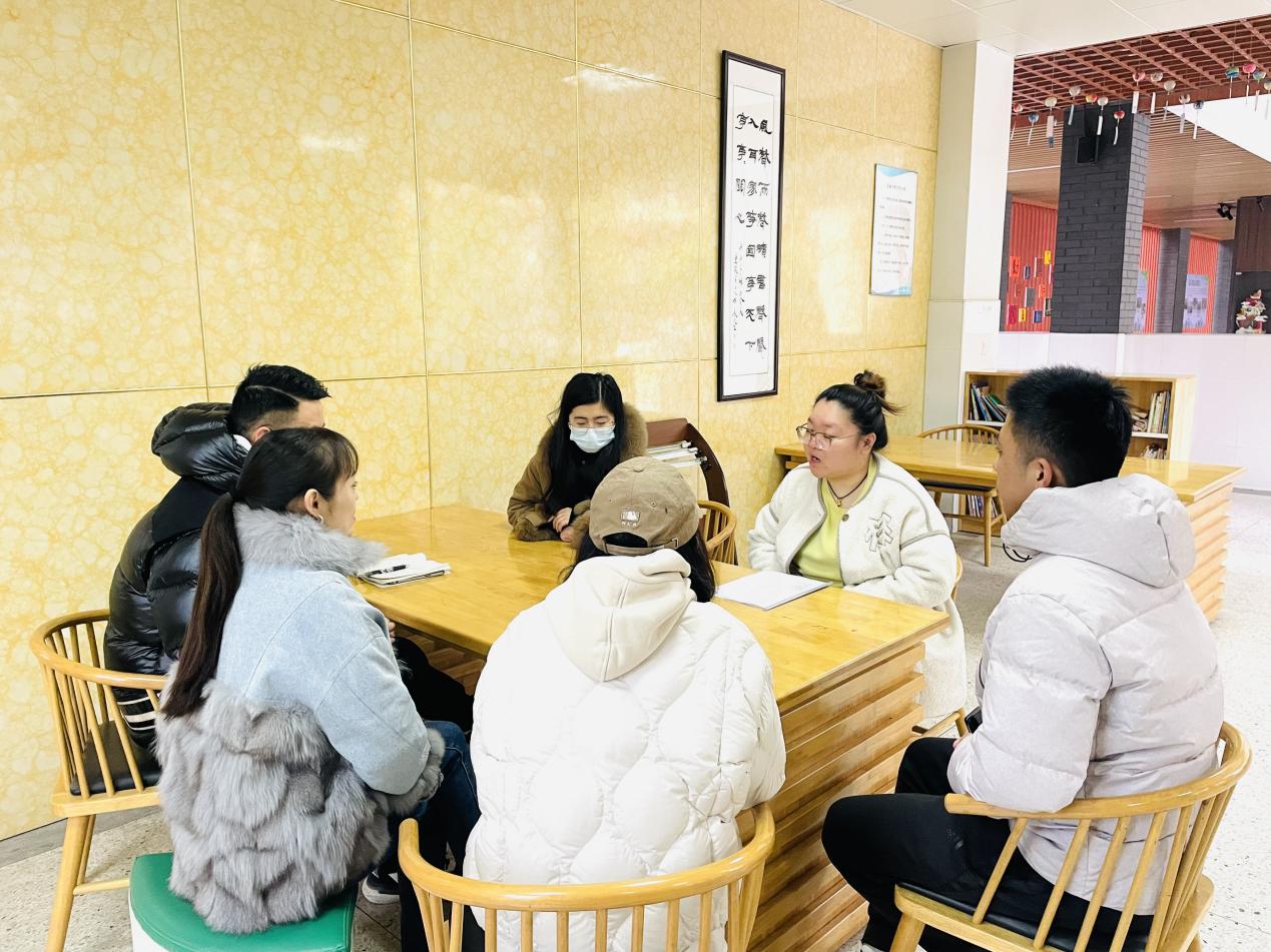 【湖畔·童化课堂】音乐课堂展风采 教学交流共成长——音乐校本研修之课例研讨_html_m23b1c598.jpg
