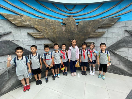 【博学广志】“传承红色基因 牢记时代使命”——记南京市金陵小学（广志路校区）一年级红色教育研学活动_html_m49595ef2.png