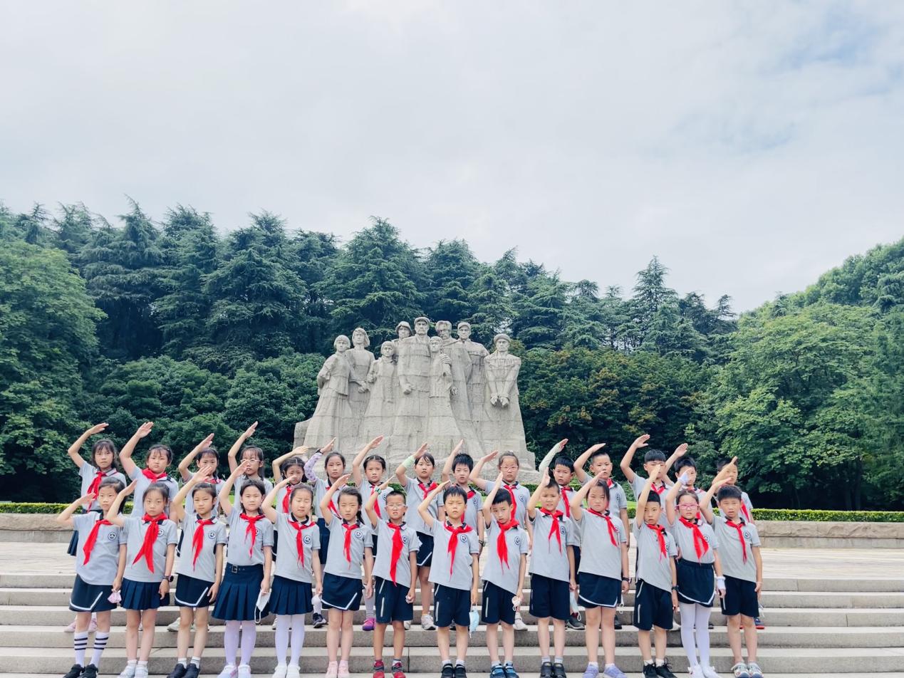 【博学广志】传承红色基因 牢记时代使命——金小广志二年级专题研学活动_html_m3fb2bbd7.jpg