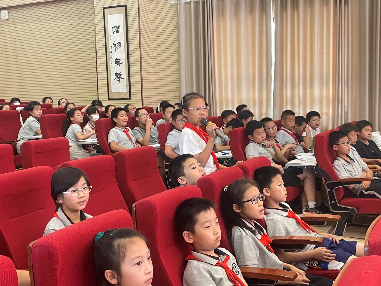 【湖畔光影】科技引领未来，创新成就梦想——栖霞区科普进校园活动之金陵小学（仙林湖校区）专场_html_m55ccdea0.jpg