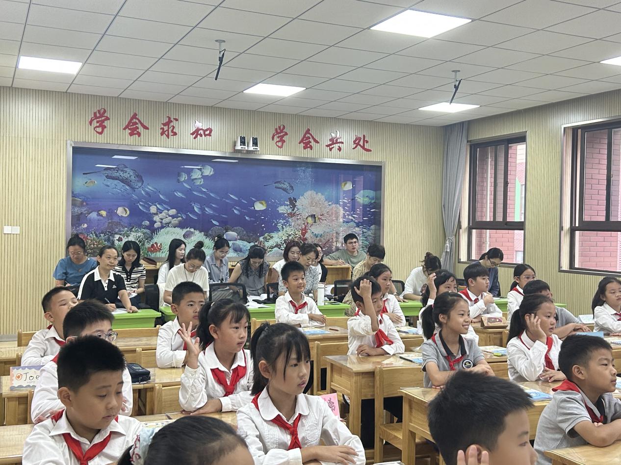 【湖畔·童化课堂】精准视导明方向，研思共进促提升_html_m4eed56b.jpg