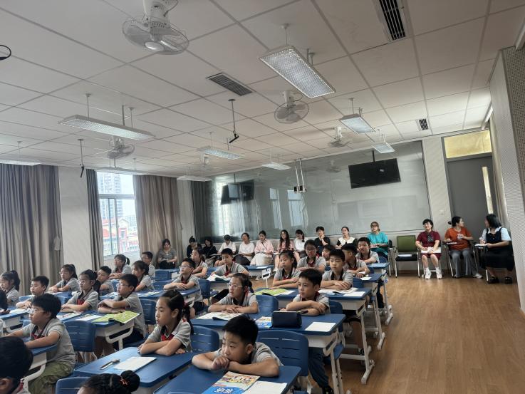 【湖畔· 童化课堂】思研结合，笃行致远_html_m29e813b9.jpg