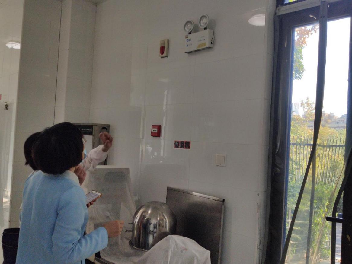 【湖畔·协同育人】督导入校启新思，提质增效促发展——金陵小学（仙林湖校区）十月督导_html_4e117733.jpg