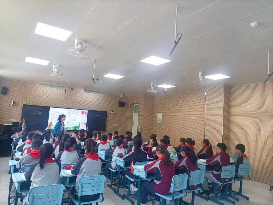 【博学广志】课堂移步换景  博览寰宇文化——金陵小学广志路校区语文组校本教研活动_html_m77512189.jpg