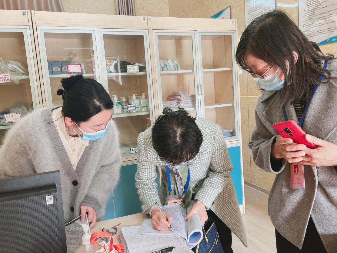 【湖畔·协同育人】以督促队伍建设，以导强师德师风——记金陵小学（仙林湖校区）3月专项督导_html_m7ac58bfc.jpg