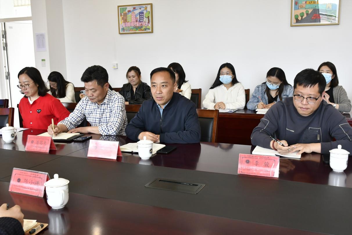 【博学广志】南南不辍助成长 合作共赢创辉煌——记南京市金陵小学广志路校区欢迎南中医实习生活动_html_m451b7fef.jpg