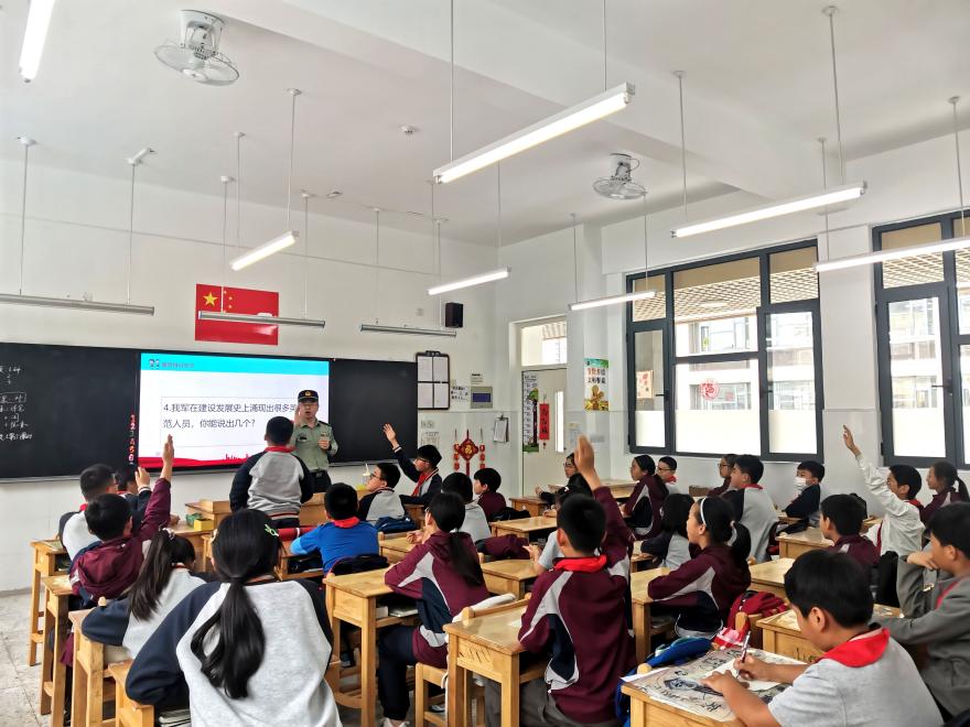 【博学广志】家长职业进课堂，劳动教育“童”成长_html_m6f124367.jpg