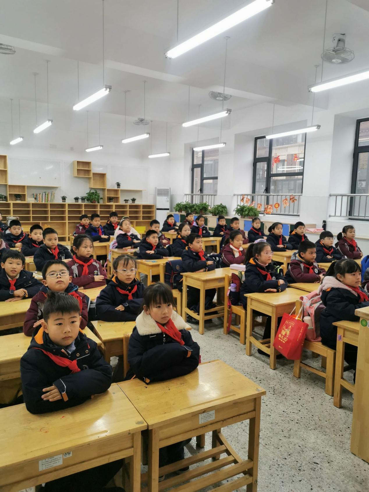 【博学广志】前程朤朤今胜昔 龙行龘龘新学期——记金陵小学广志路校区2023-2024学年第二学期开学典礼_html_m19eec015.jpg