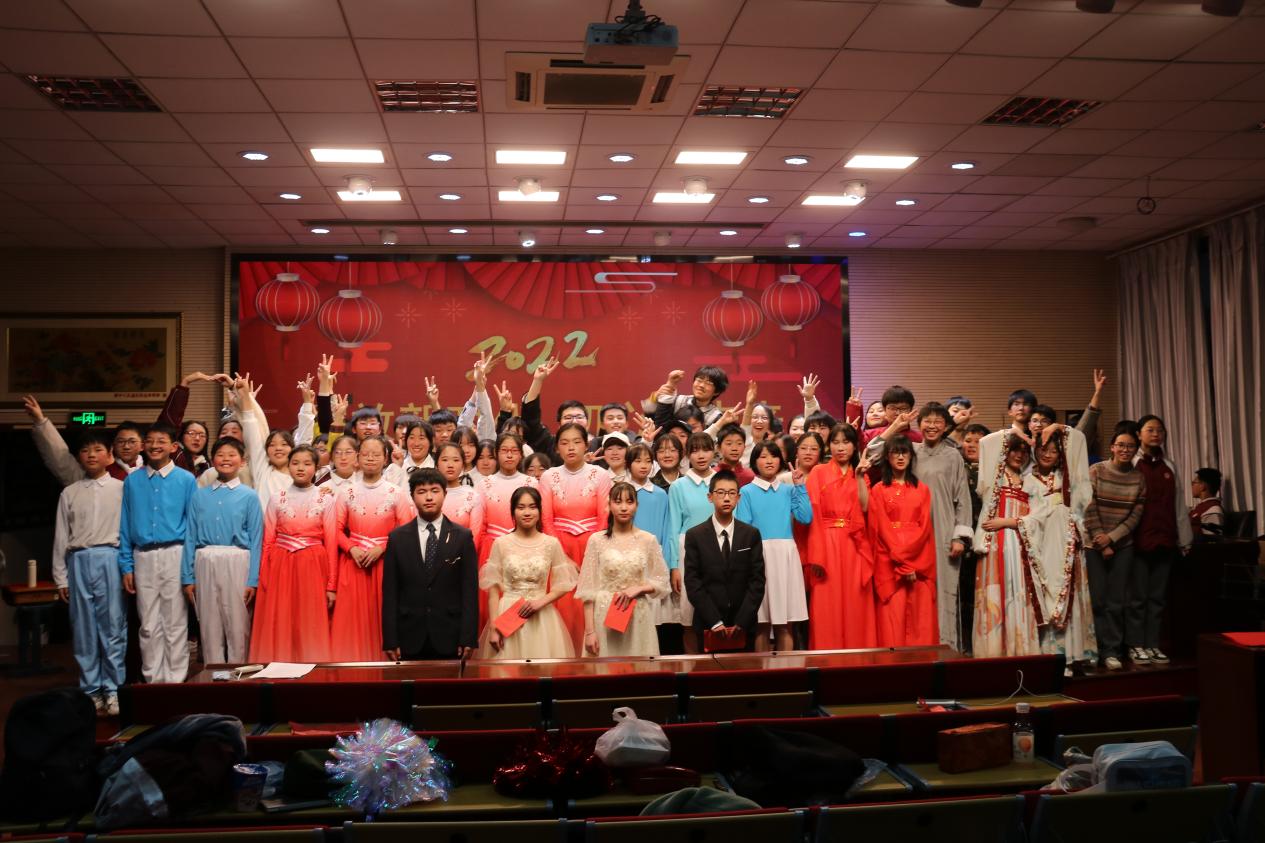 元旦汇演新闻稿_html_2759dace.jpg