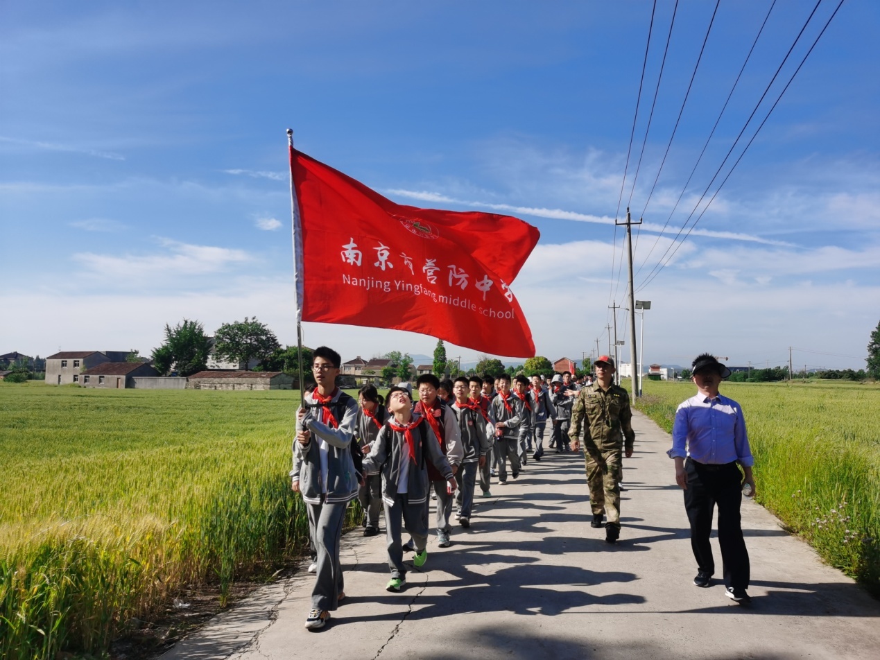 远足实践磨意志  紫清湖畔拓视野_html_2168a60f.jpg