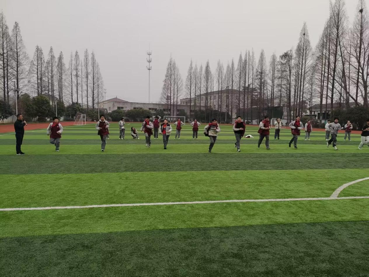 1-8周开课新闻报道_html_m3a1e9d7a.jpg