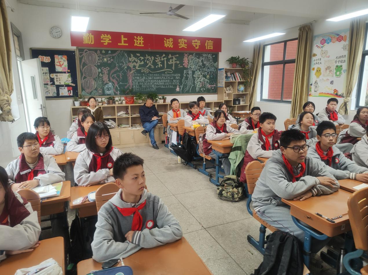 1-8周开课新闻报道_html_m34c5171.jpg