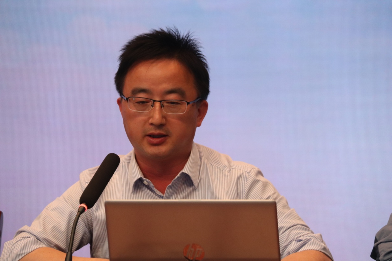 家校携手 圆梦中考_html_m65ae9983.jpg