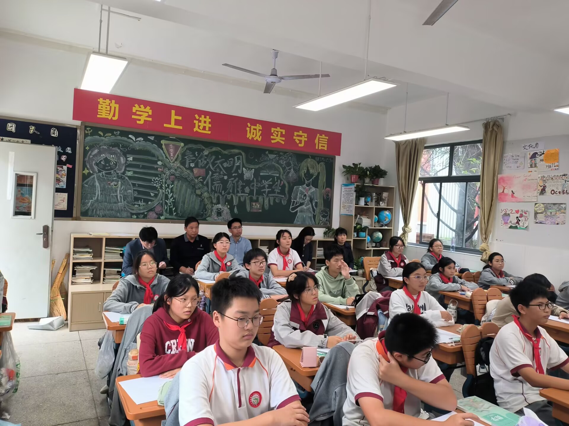 区优青、教坛新秀展示课新闻报道_html_7e9d7bb0.jpg