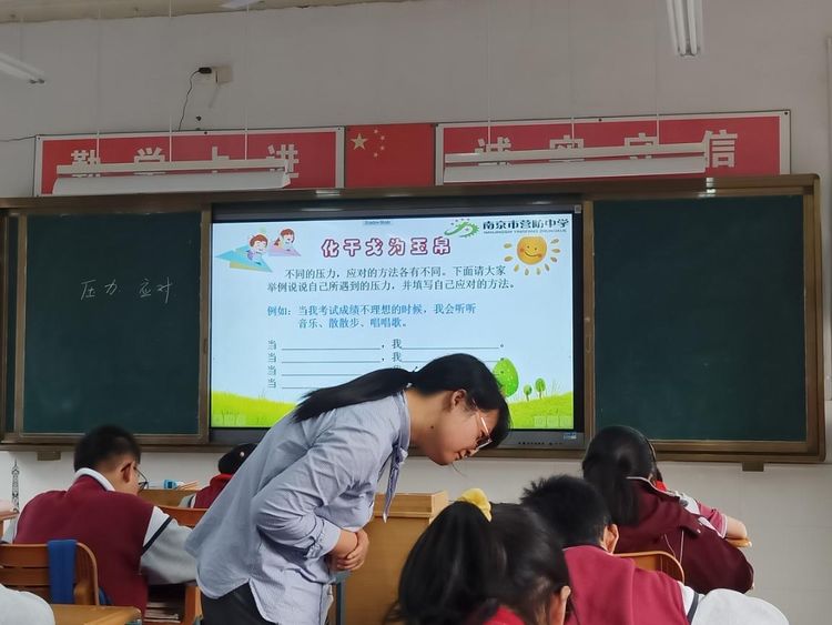 新建 Microsoft Word 文档_html_m7882685d.jpg
