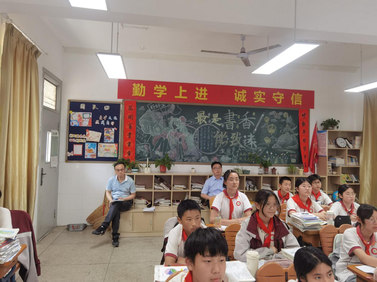 12—16周开课新闻_html_14044dad.jpg