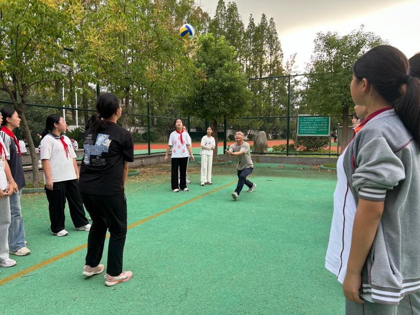 9.19 社团活动_html_m56bb74a6.jpg