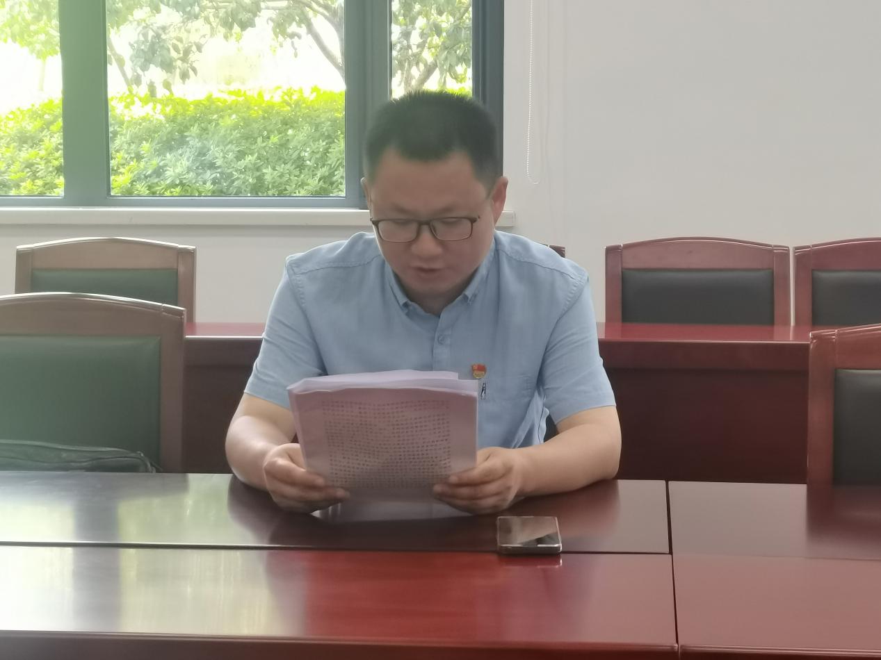 喜迎二十大 做合格共产党员_html_m182bab1d.jpg
