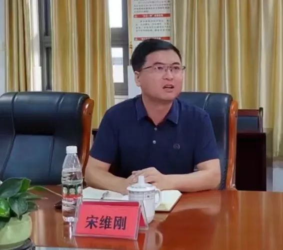 新建 DOCX 文档_html_m673d83af.jpg