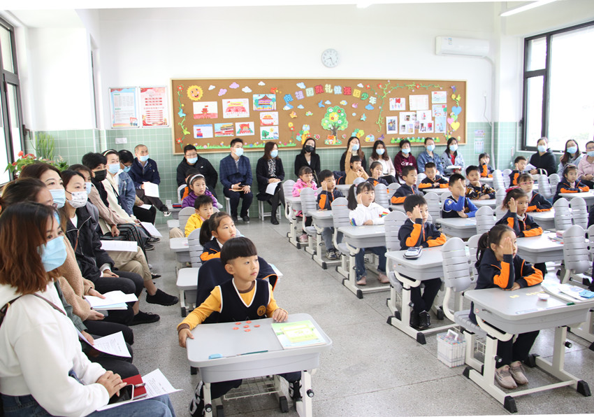 1019华小一年级家长开放日图1.JPG