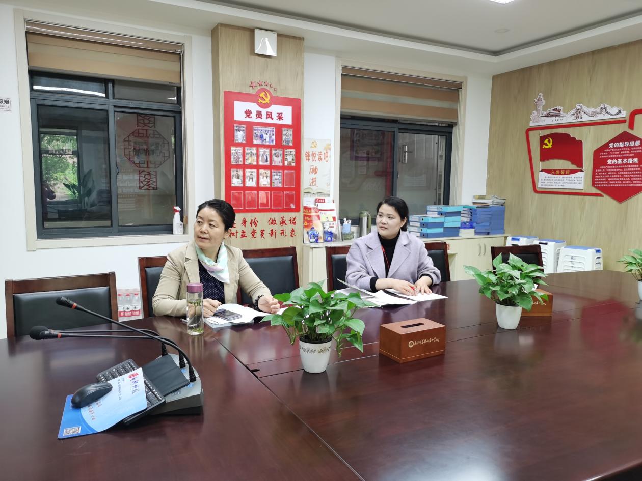 报道二_html_6dbe2613.jpg