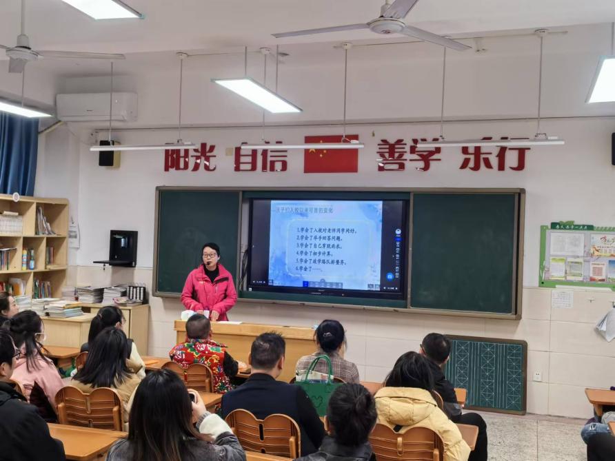 报道_html_6e76fe12.jpg