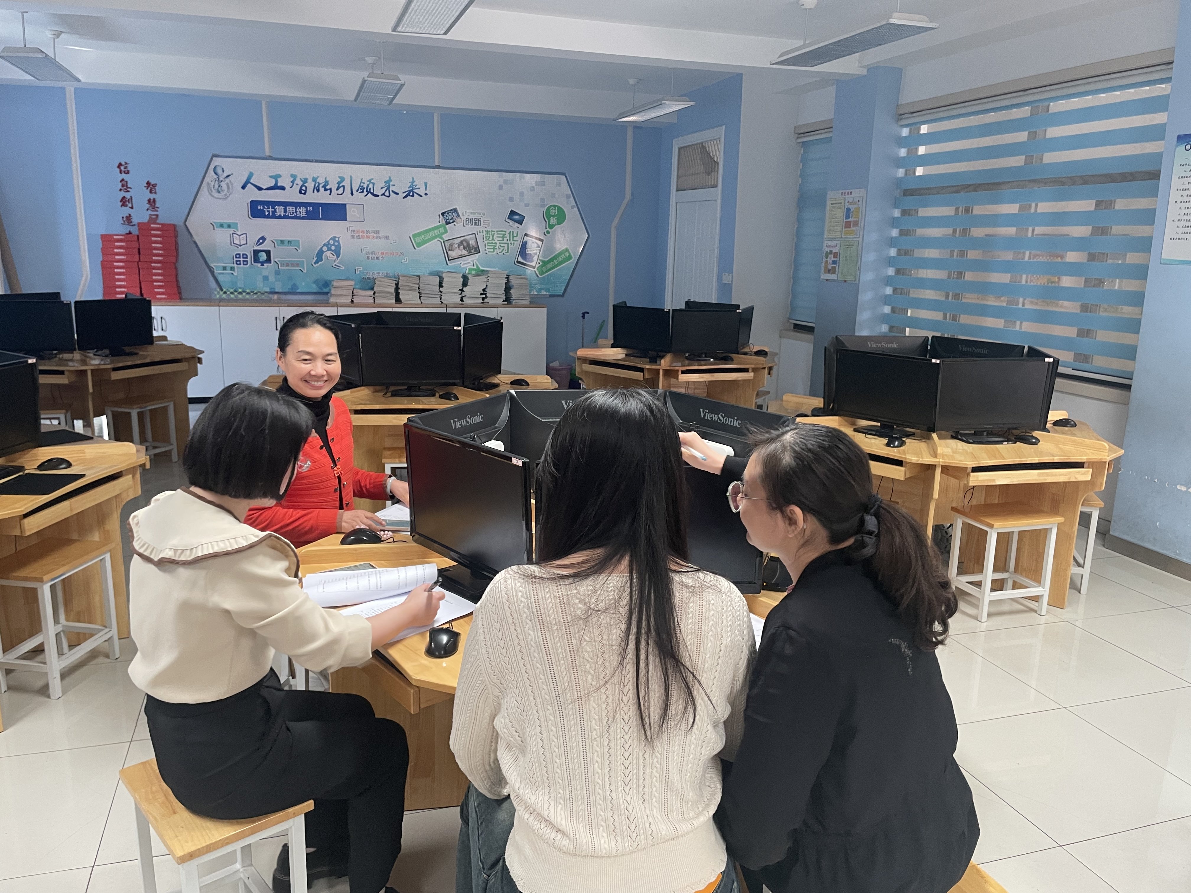 9.8【励进幕小】思维进阶在科学教学中的落实——科学组校本研修活动一_html_m61386cf8.jpg
