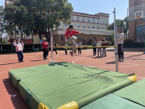 幕府山庄小学“阳光运动 快乐成长”春季运动会(2)(1)_html_6cffe74e.jpg