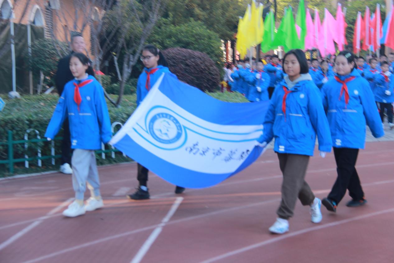 幕府山庄小学第六届冬季运动会(1)_html_54400e58.jpg