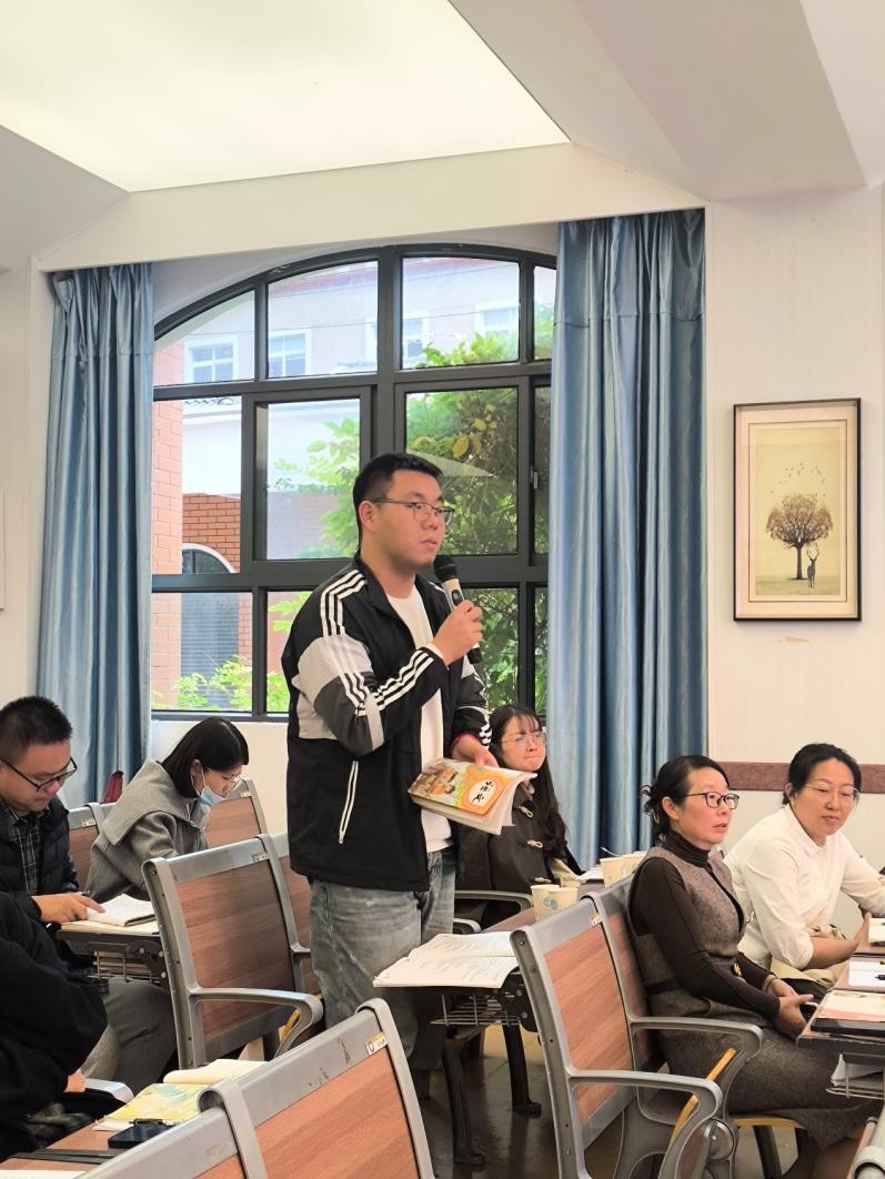 区语文教研活动新闻稿1021_html_4f419f5a.jpg