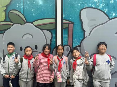 红山寻童趣 栖霞赏秋韵_html_3754d79a.jpg