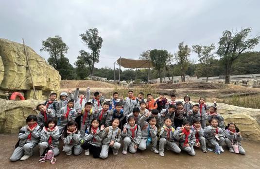 红山寻童趣 栖霞赏秋韵_html_m18dc3292.jpg